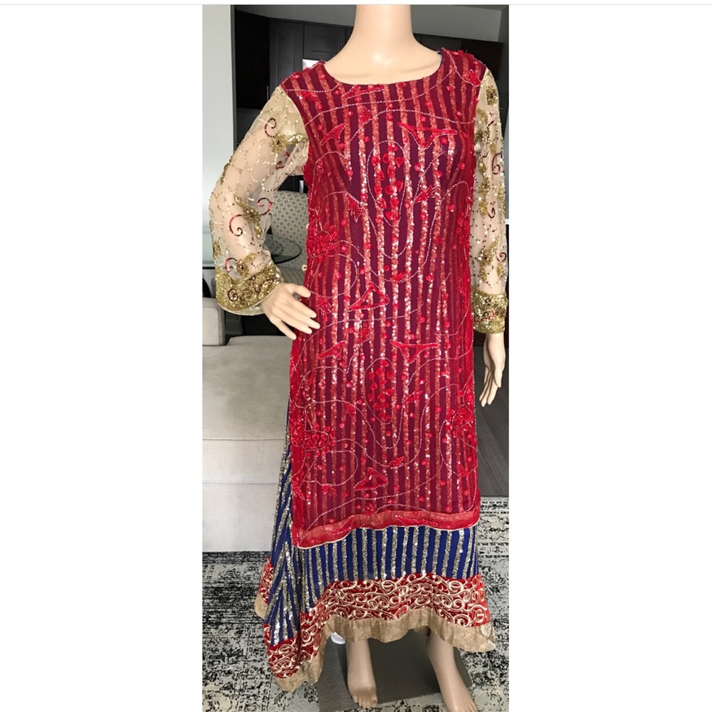 Pakistani 3-piece heavy embellished gown.